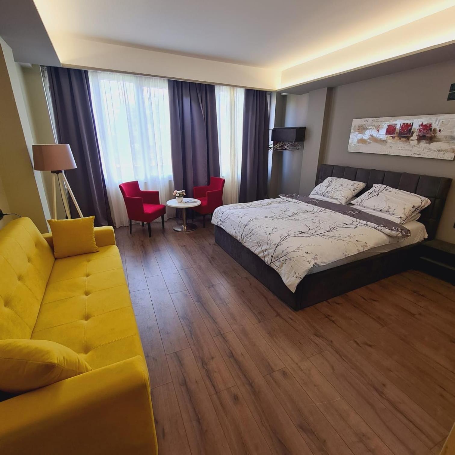 Driti Central Hotel Tiranë Luaran gambar